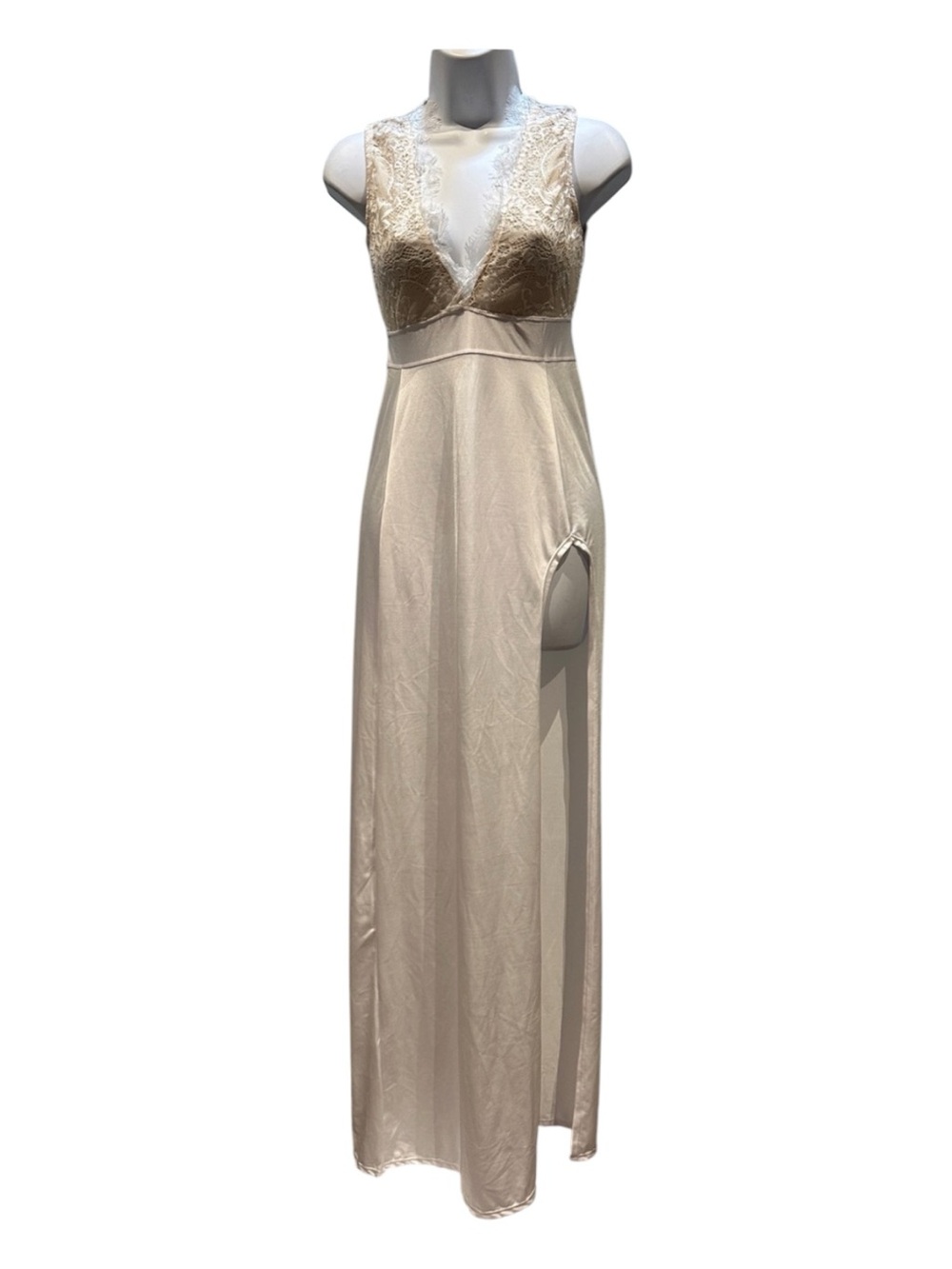 Roma Cream and White Lace Dress Small NWOT